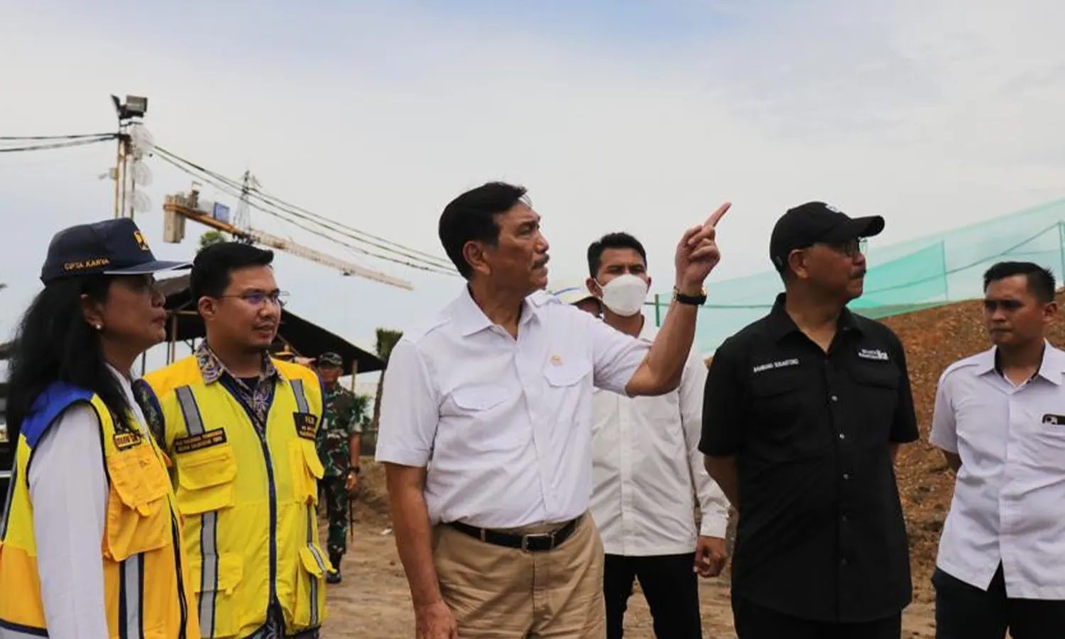 Luhut Akui Pilih WNA sebagai Mandor Pembangunan IKN
