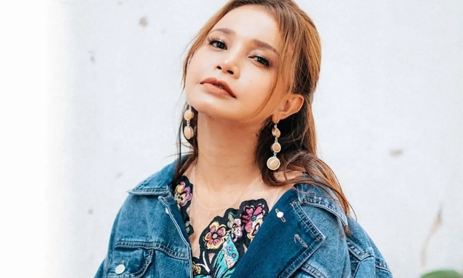 5 Fakta Tentang Rossa, Penyanyi Kondang Yang Akan Menggelar Konser 25 Tahun Berkarya