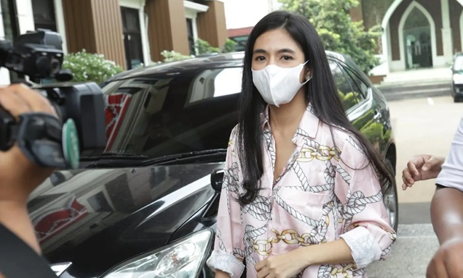 Bantah isu KDRT, DJ Una Gugat Cerai Suaminya karena Alasan ini