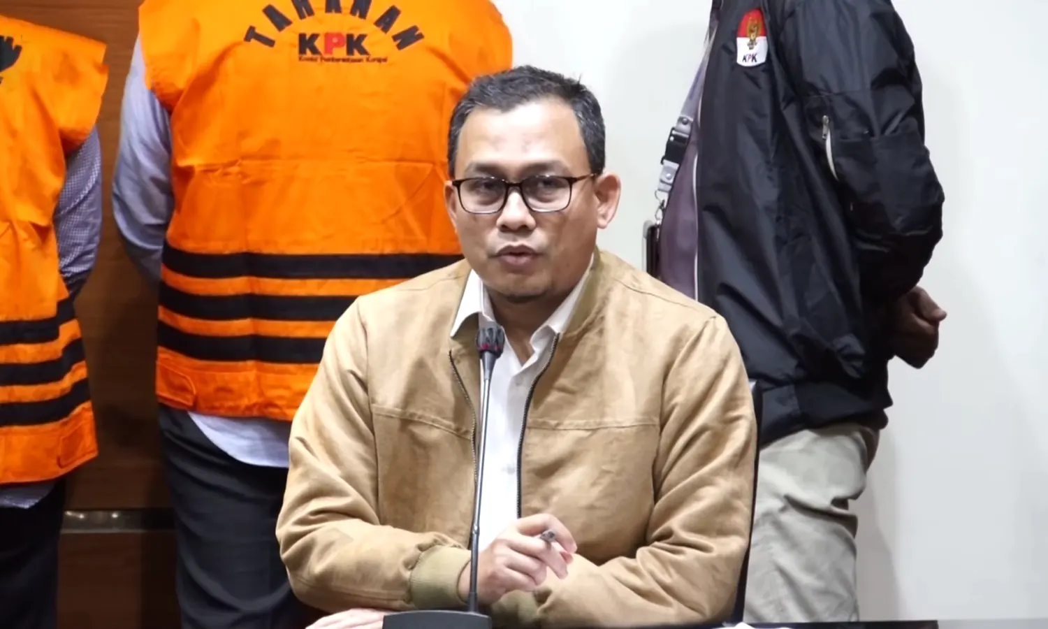 Terlibat Suap dan Gratifikasi, KPK Sita Aset Bambang Kayun Rp12,7 Miliar 