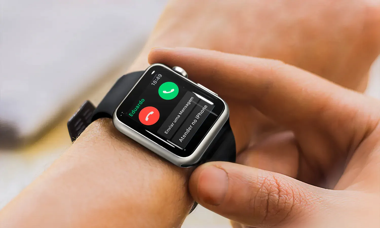 Cara Melakukan Panggilan Telepon di Apple Watch