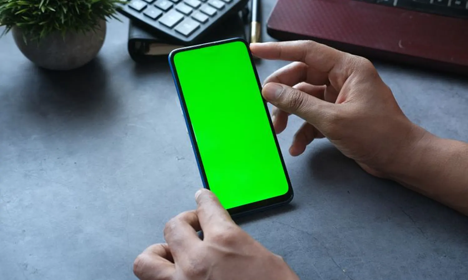 5 Aplikasi Green Screen Terbaik Untuk Edit Video di HP Android dan iOS