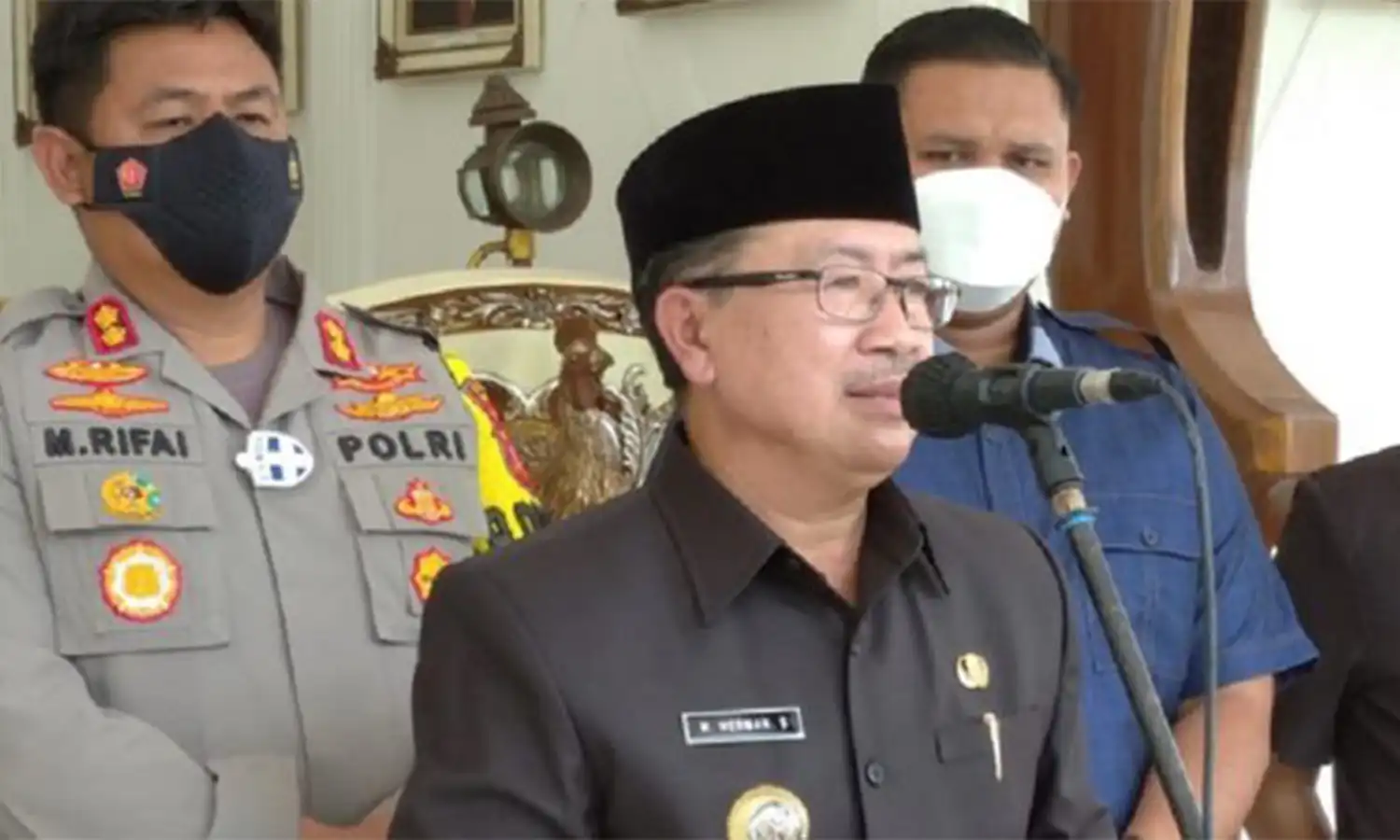 Diduga Lakukan Penyelewengan Bantuan Gempa, Bupati Cianjur Dilaporkan ke KPK