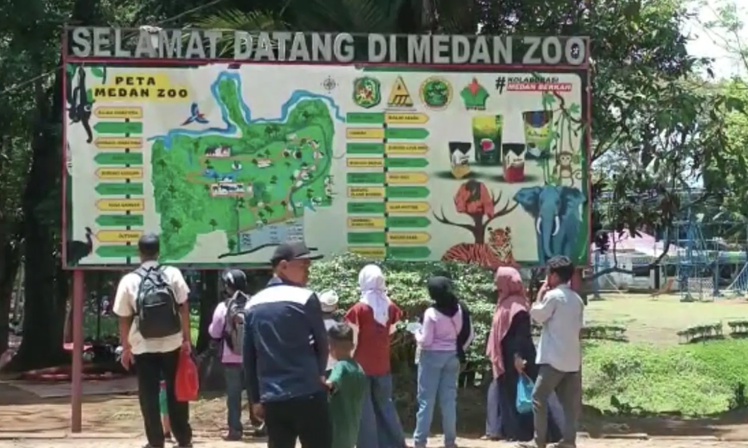 Pengelola Medan Zoo Minta Pengunjung Tak Beri Makan Hewan Sembarangan