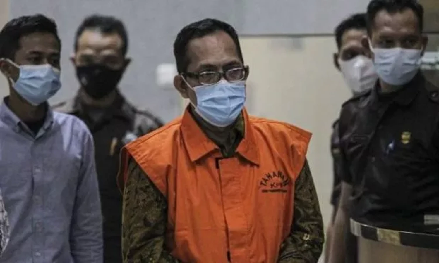 Tersandung Kasus Suap, Hakim Itong Isnaeni Dituntut Penjara 7 Tahun