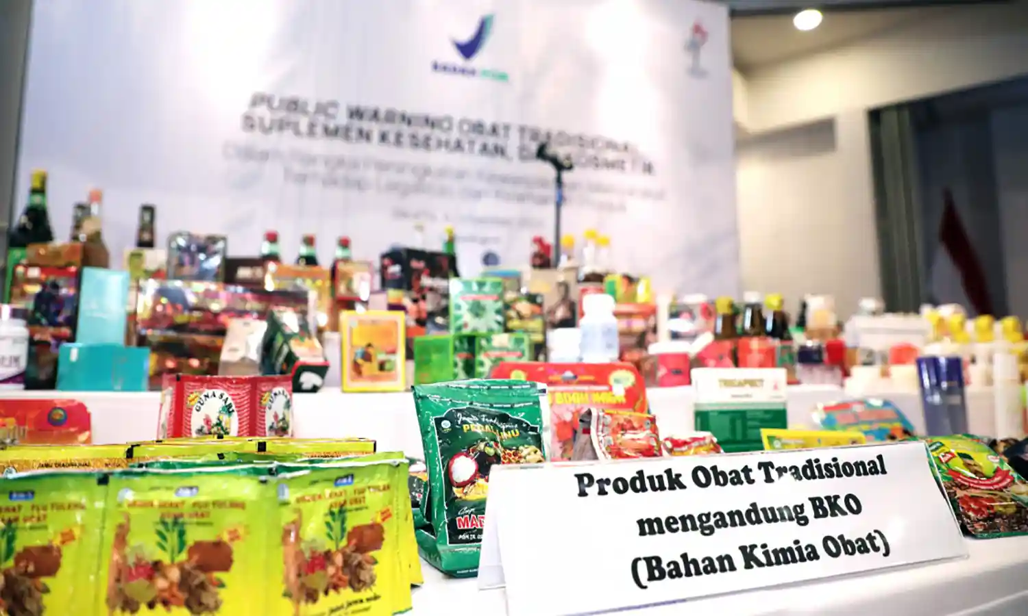Cek! Ini Deretan Obat Tradisional Berbahaya di Platform Online
