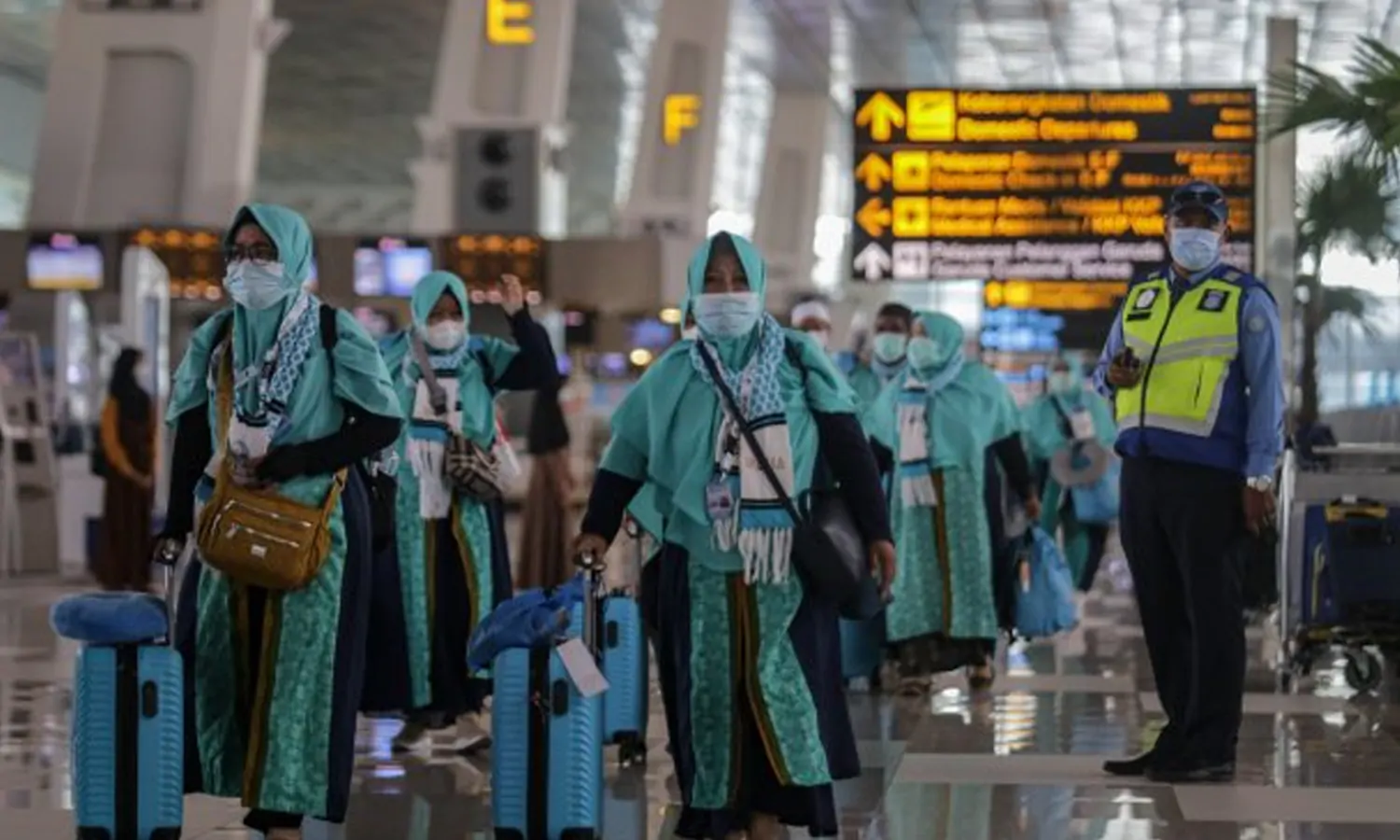 Jemaah Umrah Perdana 2022 Kembali Hari ini, Pemberangkatan Umrah Kembali Ditunda