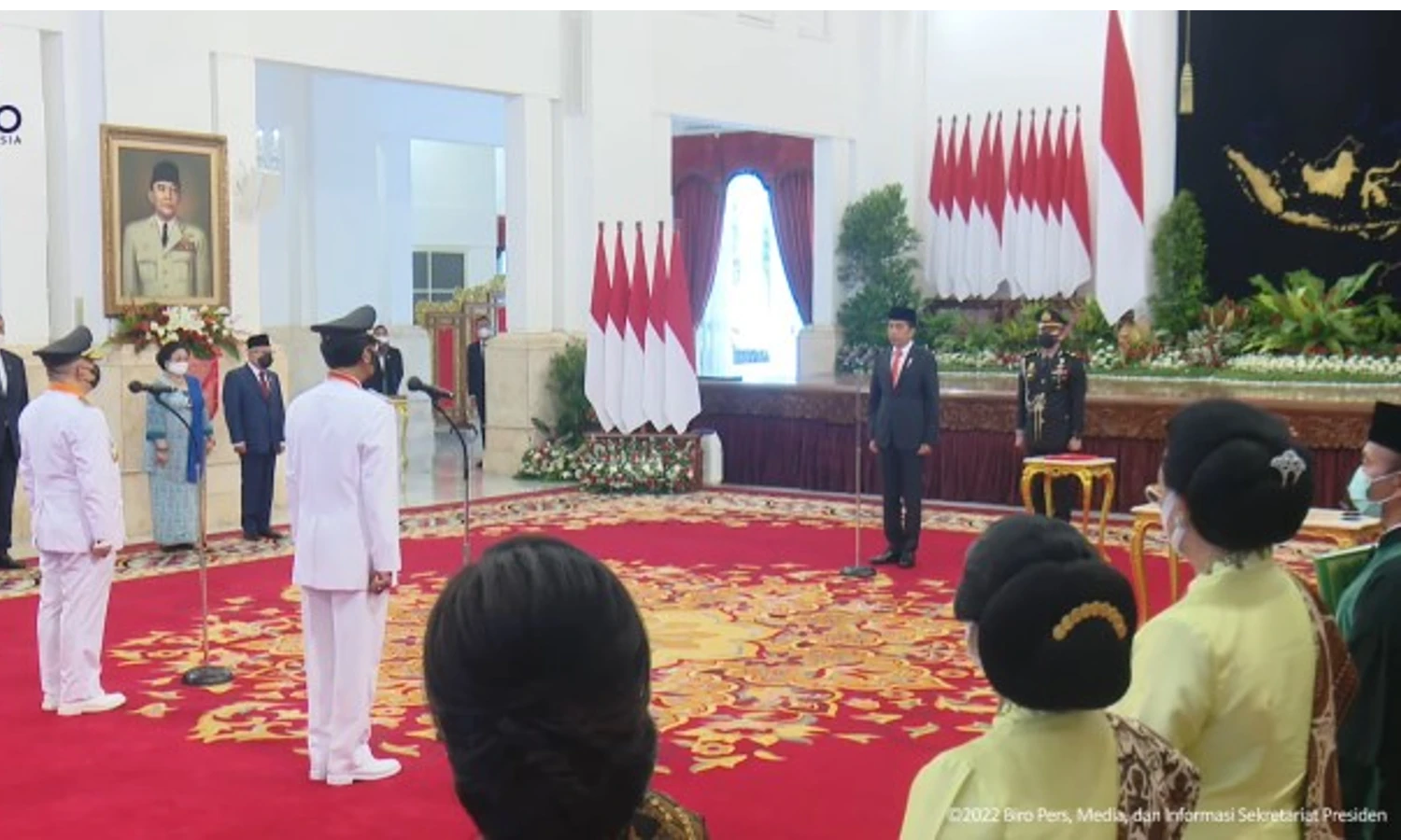 Sri Sultan Hamengku Buwono X Resmi Dilantik Jokowi Jadi Gubernur DIY