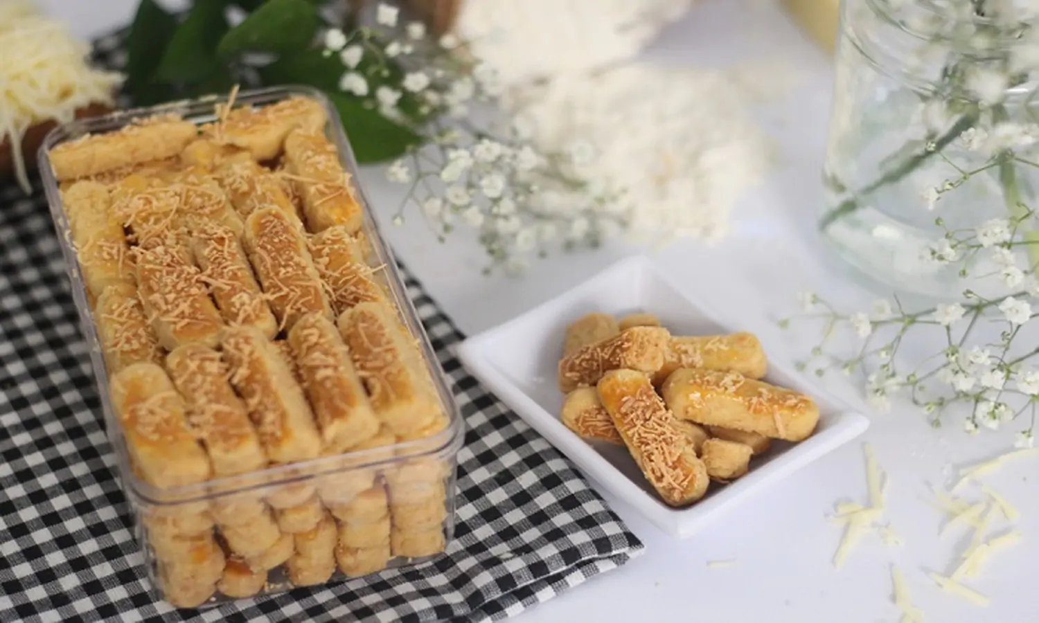3 Resep Kastengel Keju Premium yang Lumer di Mulut