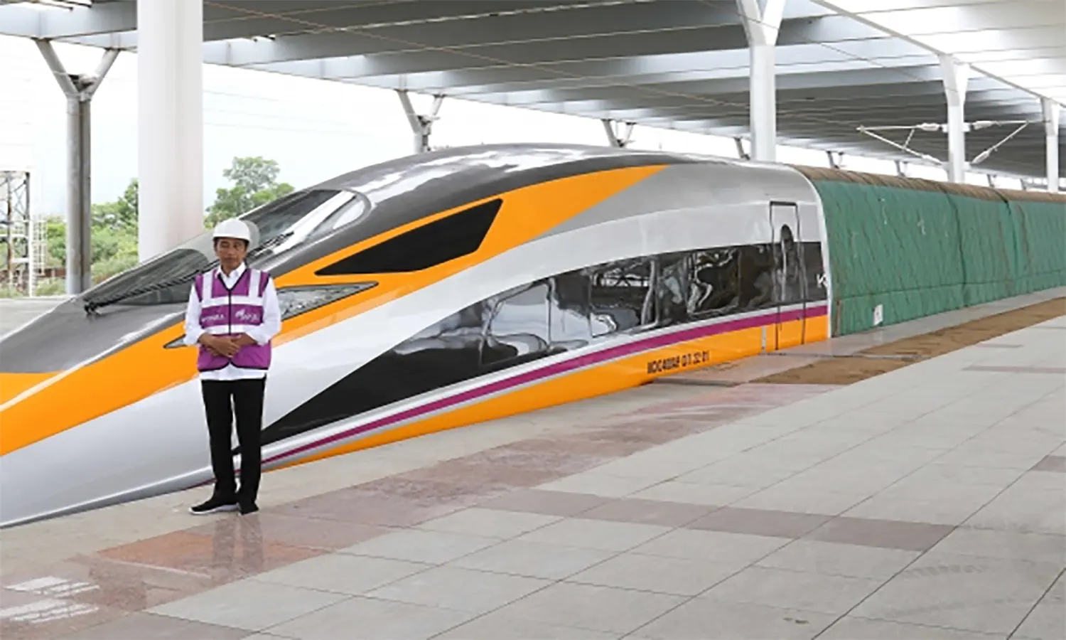 Proyek KCJB, Jokowi: Bakal Beroperasi Juni 2023