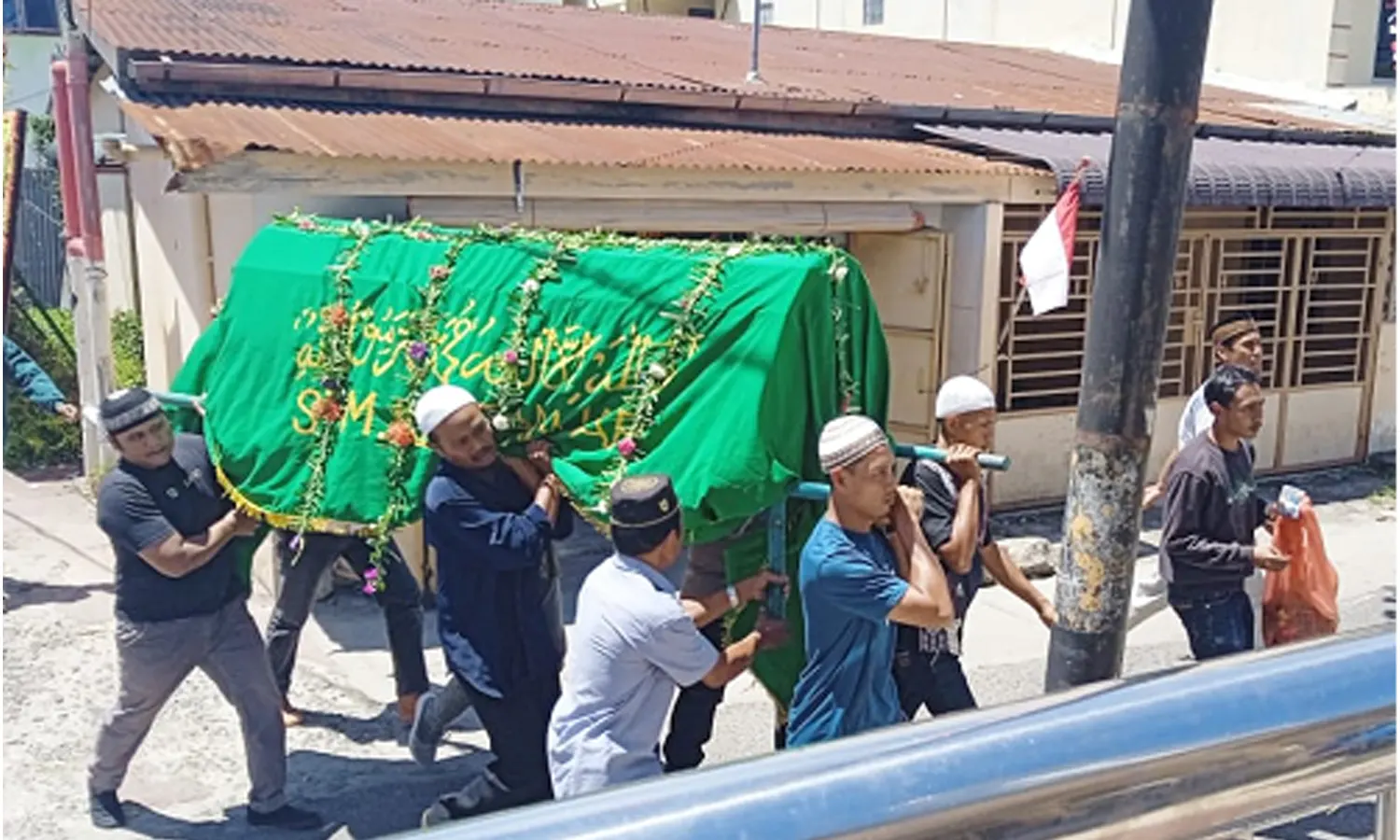 Peristiwa Pohon Tumbang di Pematang Siantar Menelan Korban Jiwa