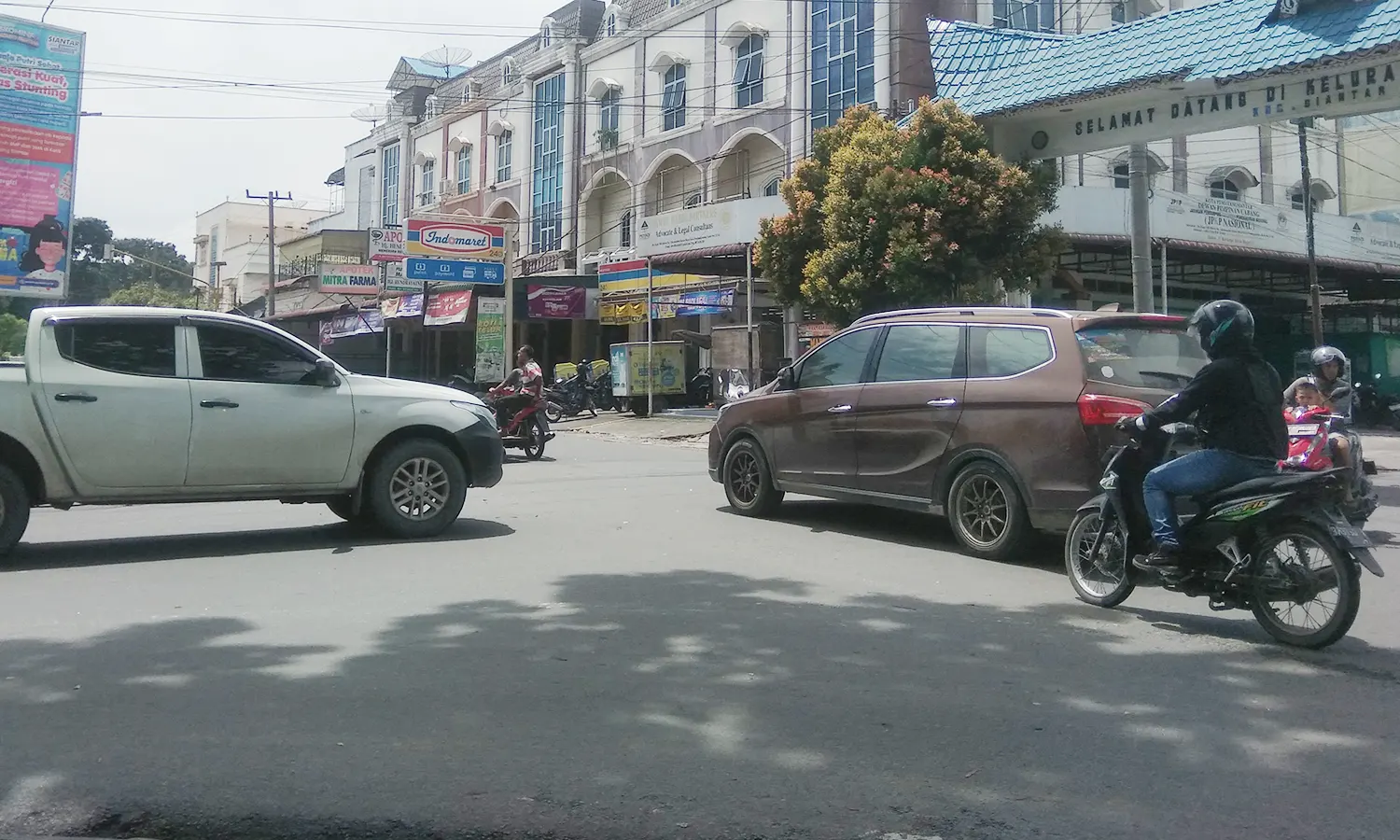 Kemacetan di Simpang 4 H. Adam Malik, Masyarakat Minta Dishub Pematang Siantar Pasang Lampu Lalu Lintas