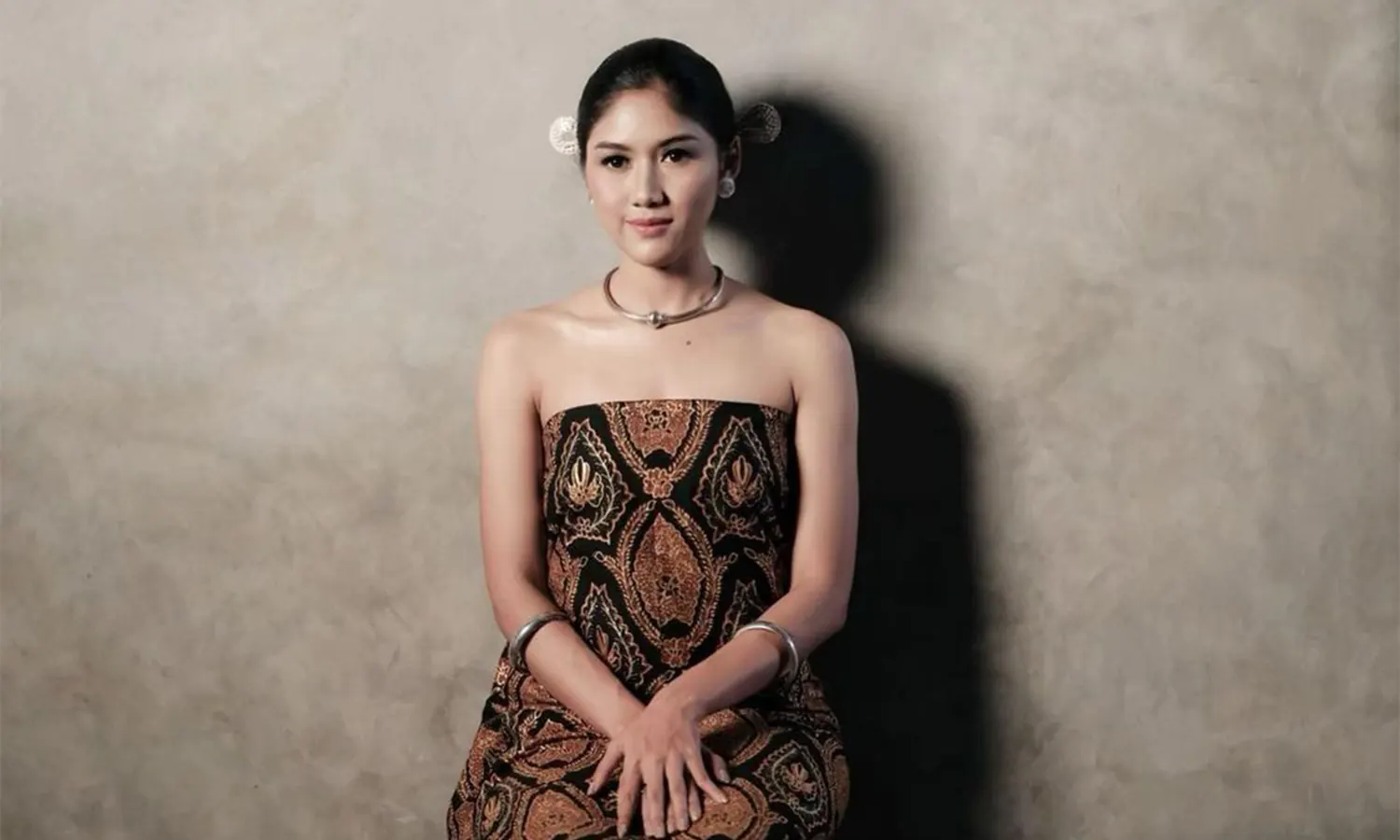 Profil Erina Gudono, Calon Menantu Presiden Joko Widodo