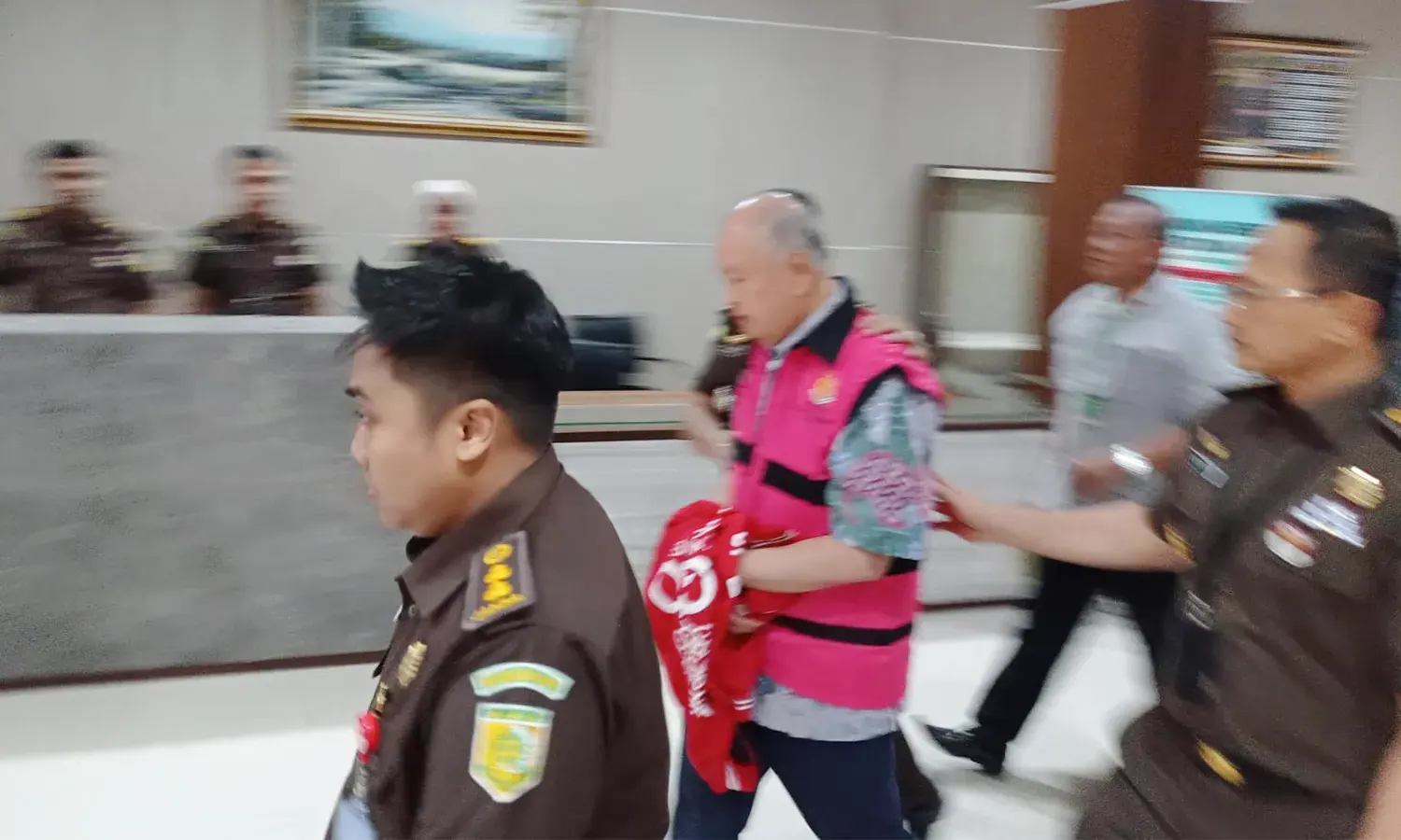 Terungkap! Mujianto Menyerahkan Diri, Bukan Ditangkap Tim Intel Kejati Sumut