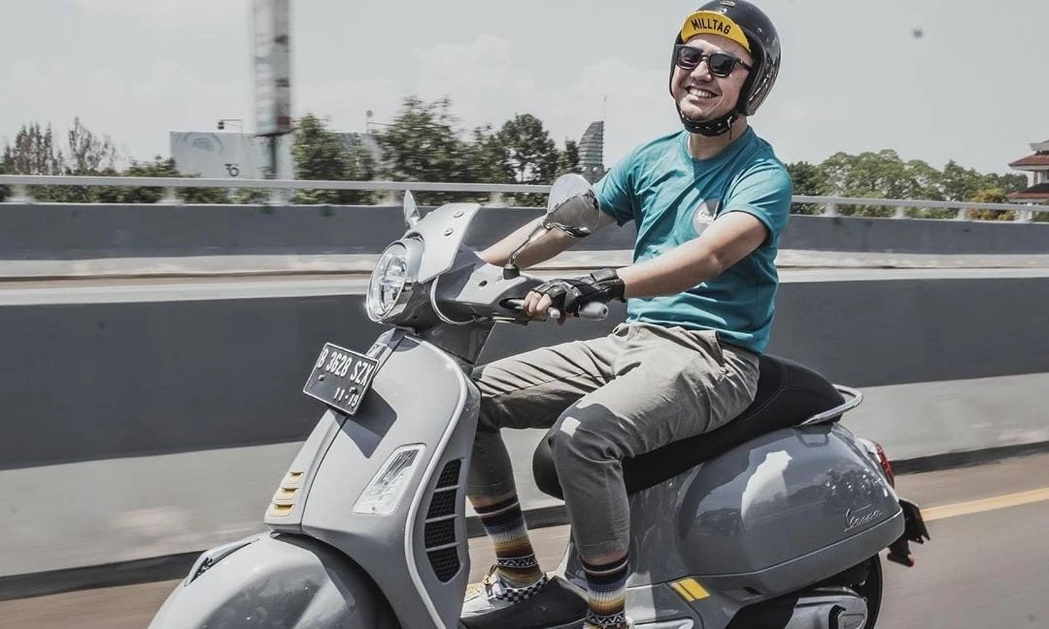 Outfit Naik Vespa yang Anti Mainstream, dari Klasik sampai Oldskool
