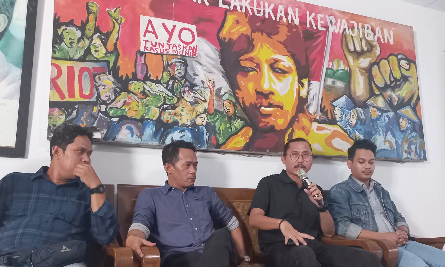 PBHI Desak DPR Makzulkan Jokowi soal Data Intelijen Arah Parpol di Pemilu 2024