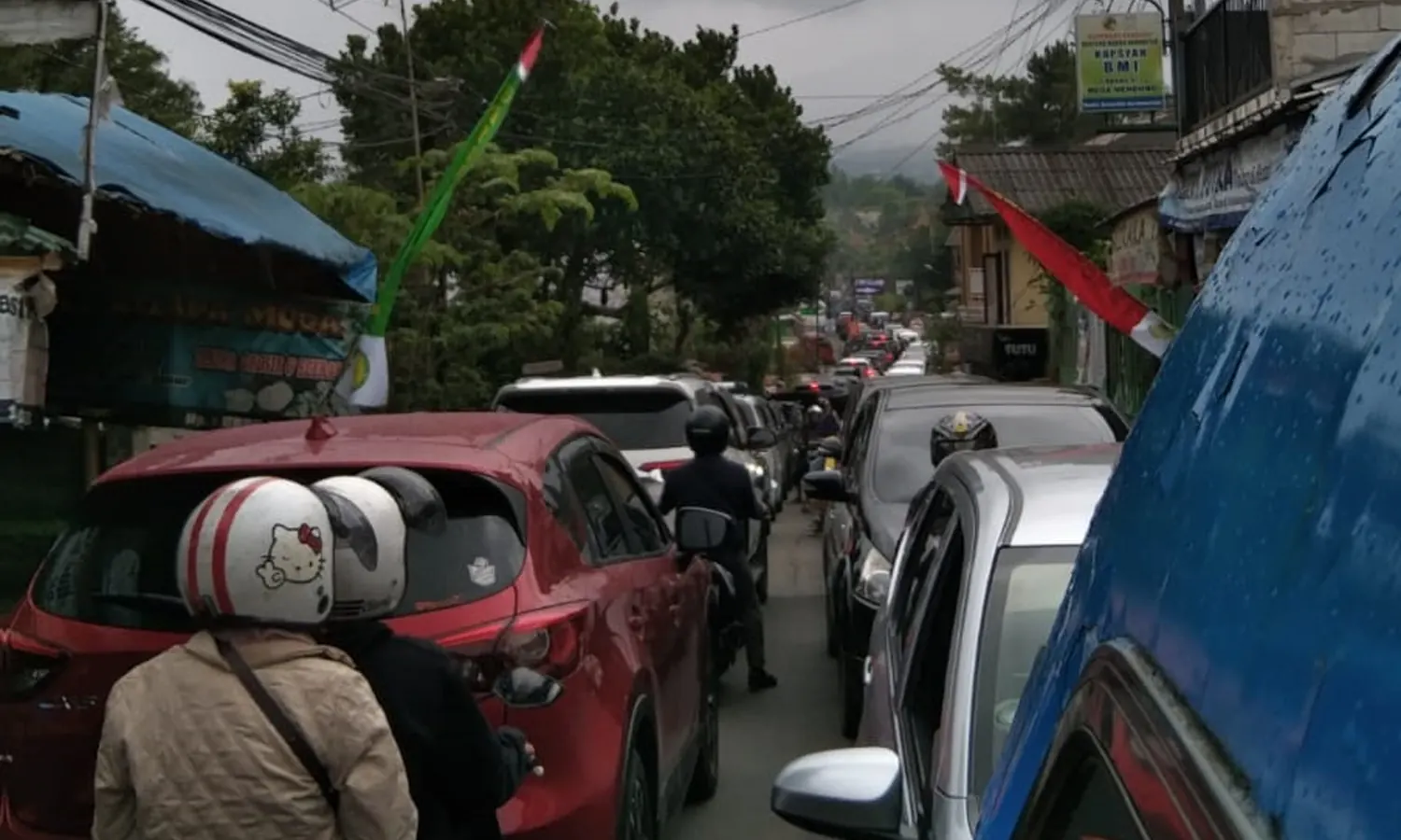 Lalu Lintas Puncak Bogor Macet Masuki Cuti Bersama Imlek