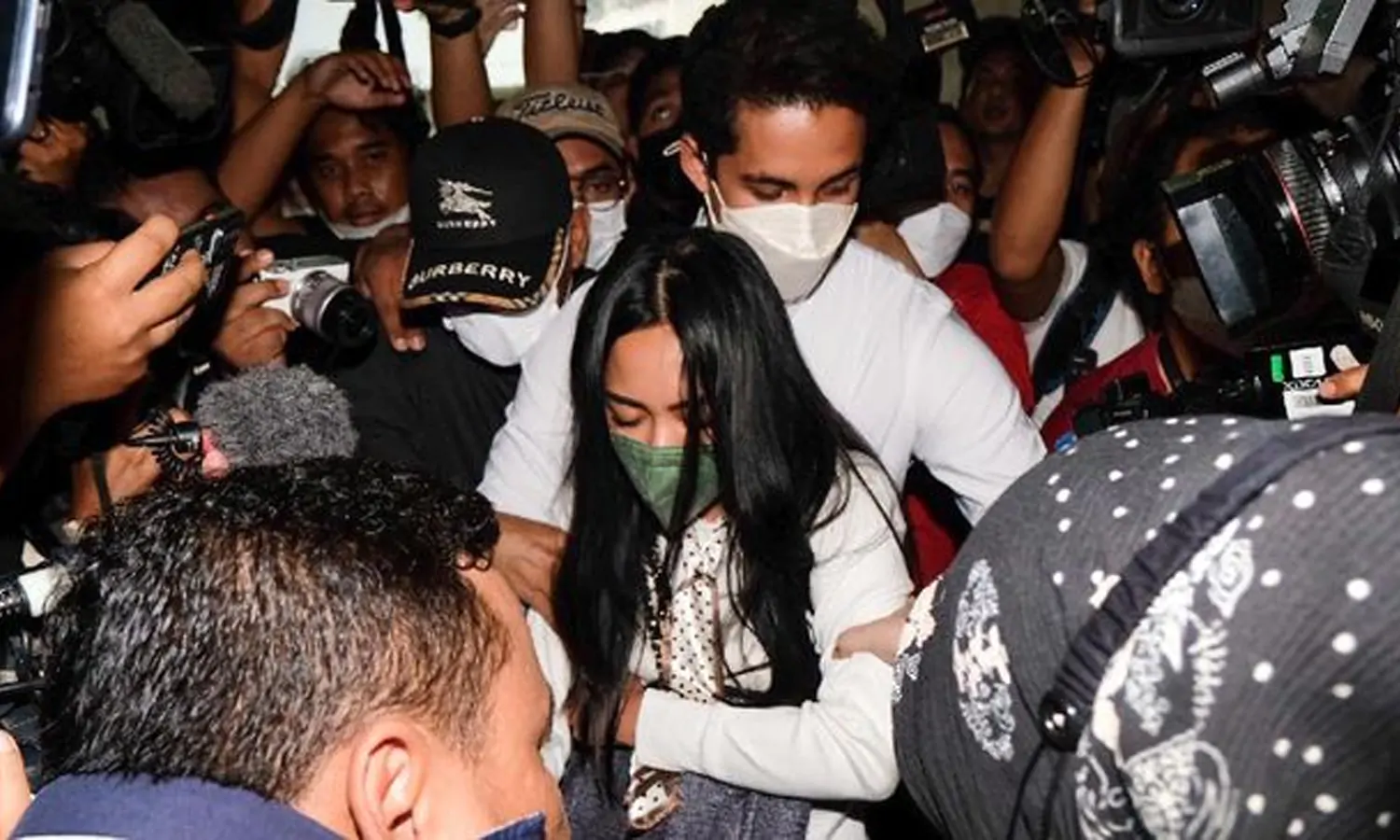 Dicecar 35 Pertanyaan, Rachel Vennya Diperiksa Selama 9 Jam