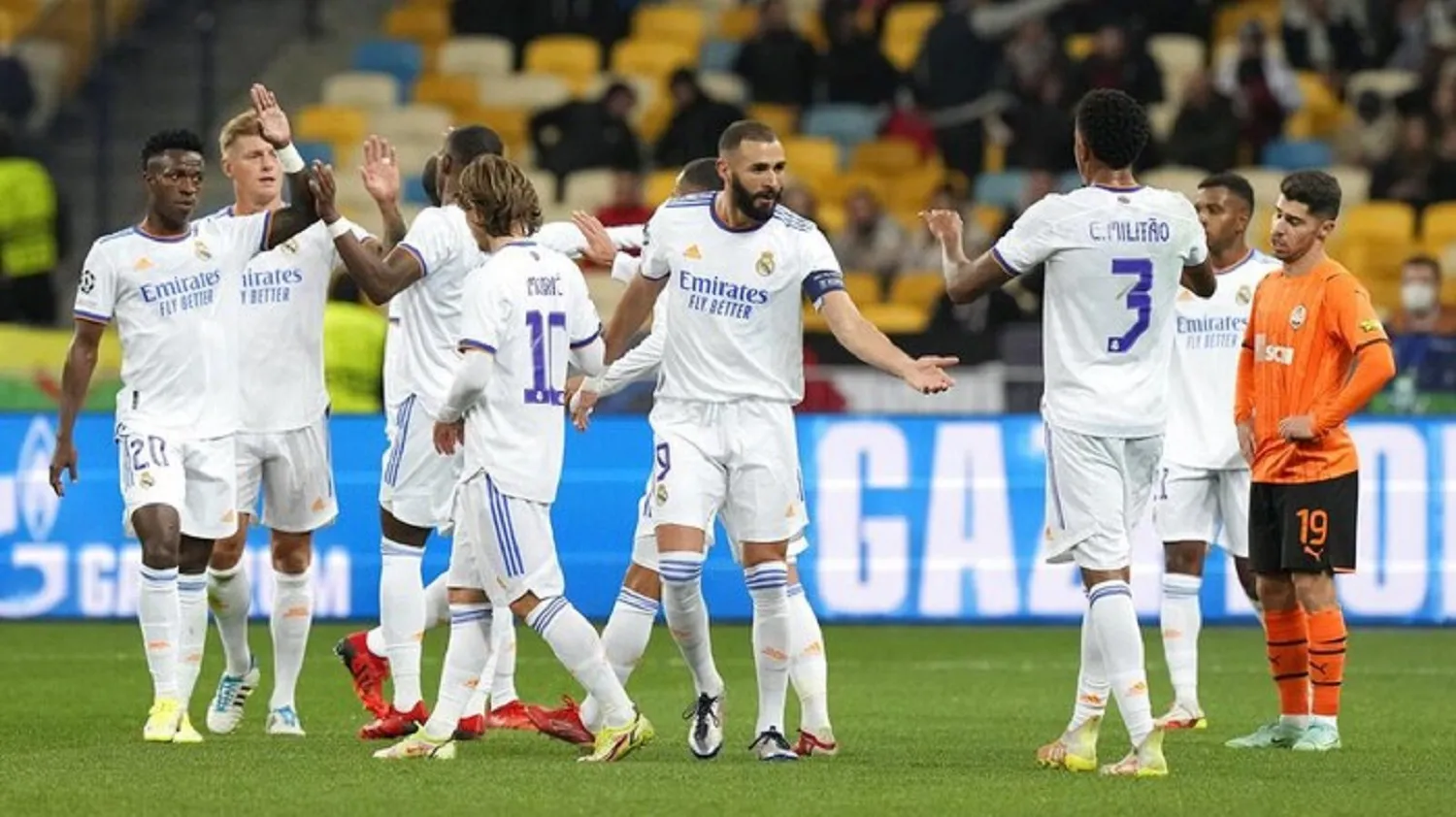 Real Madrid Sukses Kalahkan Shakhtar Donetsk 2-1