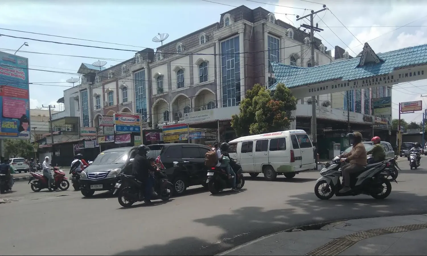 Belum Dipasang, Lampu Lalu Lintas di Simpang 4 Adam Malik Pematang Siantar Perlu Dikaji!