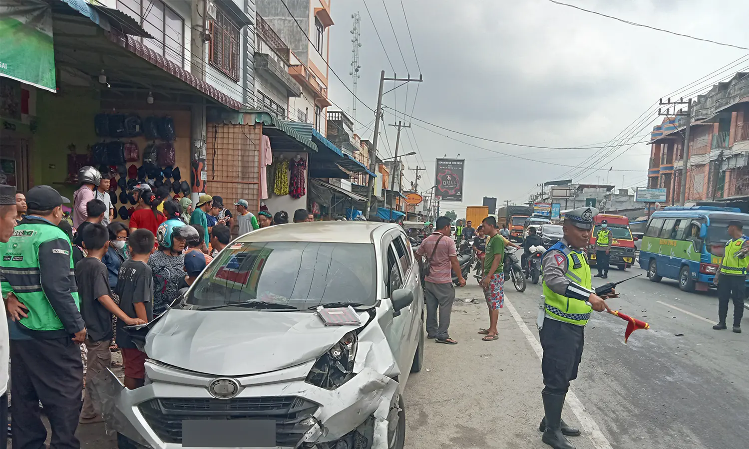 Tabrakan Beruntun di Serdang Bedagai, Empat Kendaraan Rusak Berat