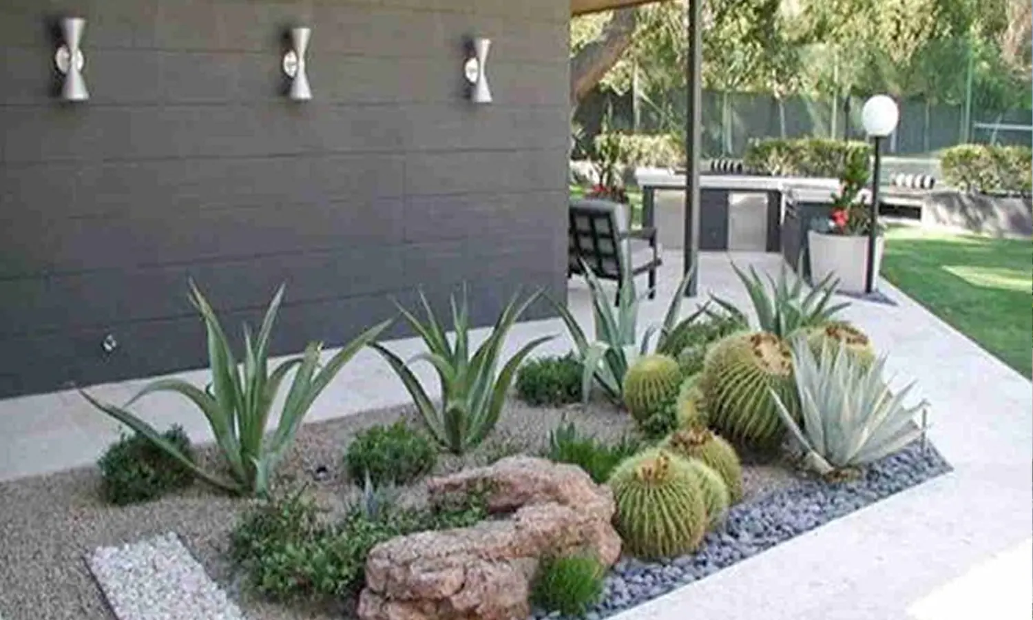 10 Inspirasi Desain Taman Kering Di Depan Rumah Minimalis