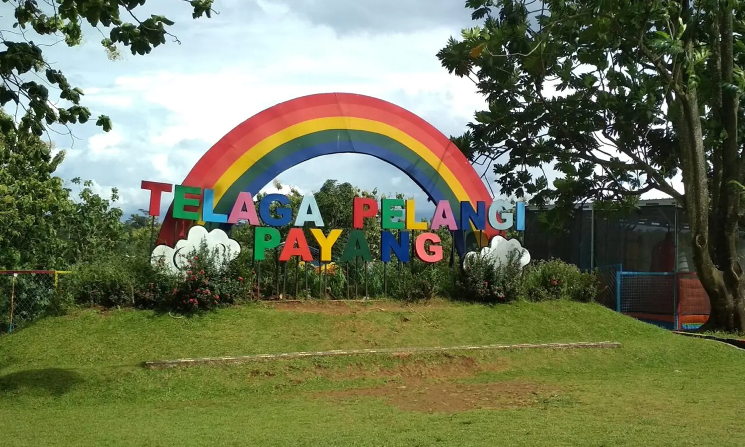 Telaga Pelagi Payang: Daya Tarik, Harga Tiket Masuk dan Lokasinya
