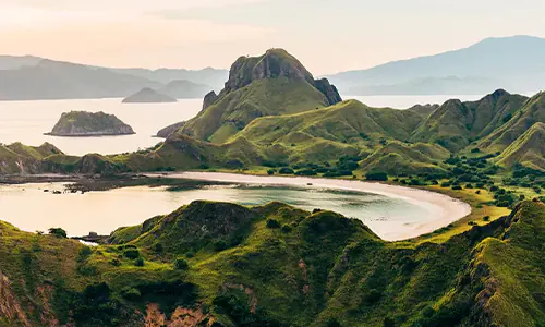 Pulau Padar di Ujung Tanduk: Dilema antara Konservasi Komodo dan Pembangunan Vila Mewah