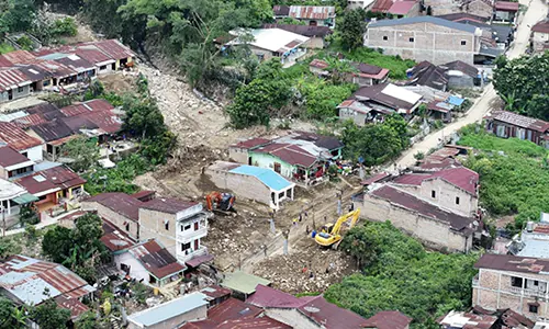 Parapat dalam Bahaya:Hutan Hilang, Banjir Datang