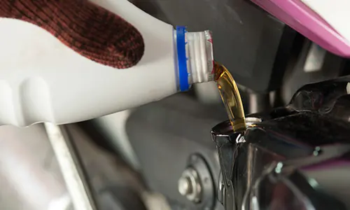 Ini 12 Pilihan Oli Motor Matic Terbaik untuk Memperpanjang Umur Mesin
