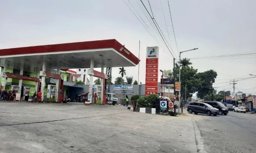 3 Badan Usaha Penyedia BBM Turunkan Harga Kecuali SPBU Pertamina, Kenapa?
